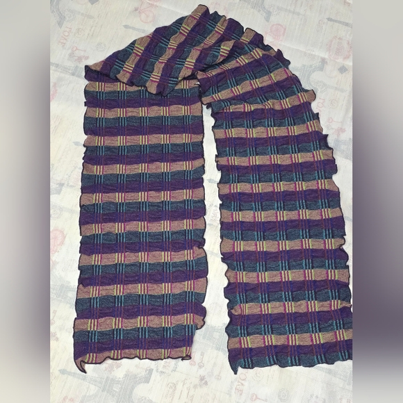 Catherine Andre scarf - Picture 2 of 5